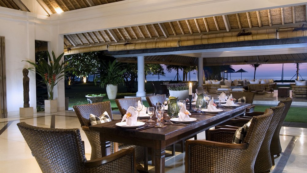 Atas Ombak - Dining room